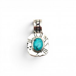 Sterling silver and semi-précious stone pendant